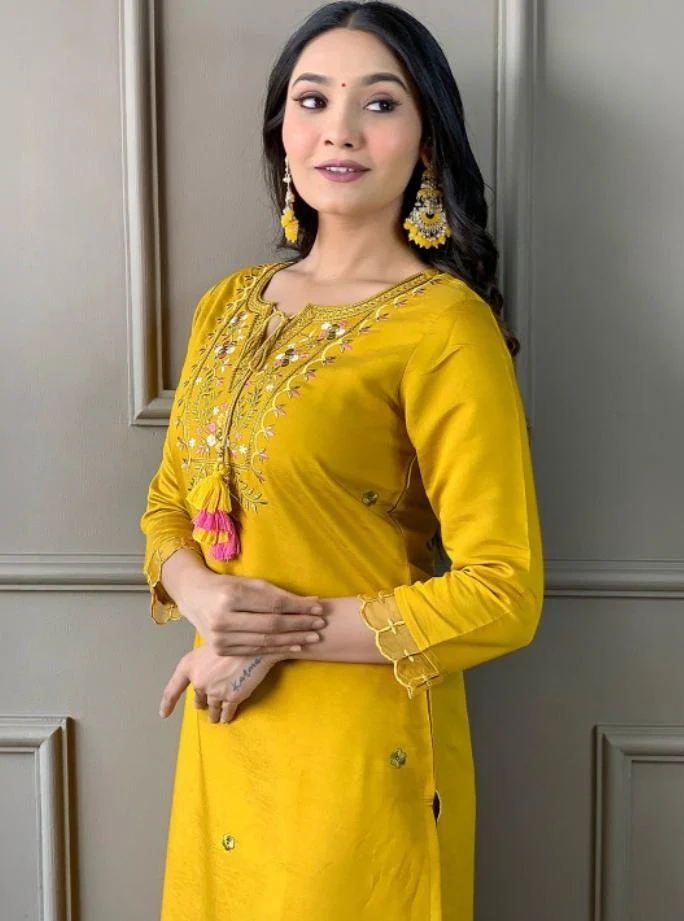 Women Floral Embroidered Regular Thread Work Chanderi Cotton Kurta with Trousers & With Dupatta - Image 2