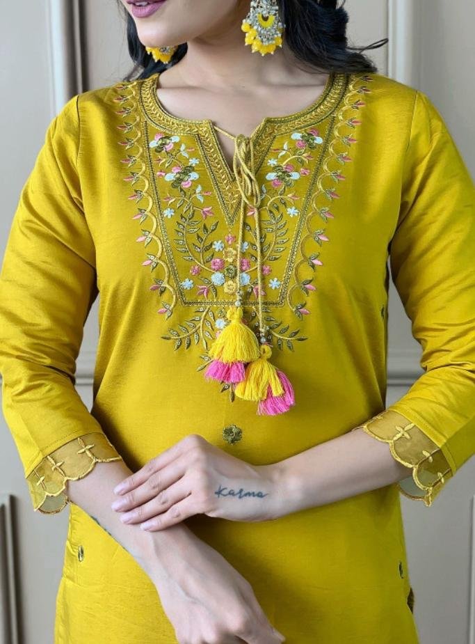 Women Floral Embroidered Regular Thread Work Chanderi Cotton Kurta with Trousers & With Dupatta - Image 5