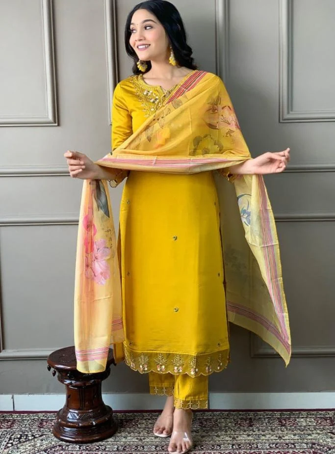 Women Floral Embroidered Regular Thread Work Chanderi Cotton Kurta with Trousers & With Dupatta - Image 6